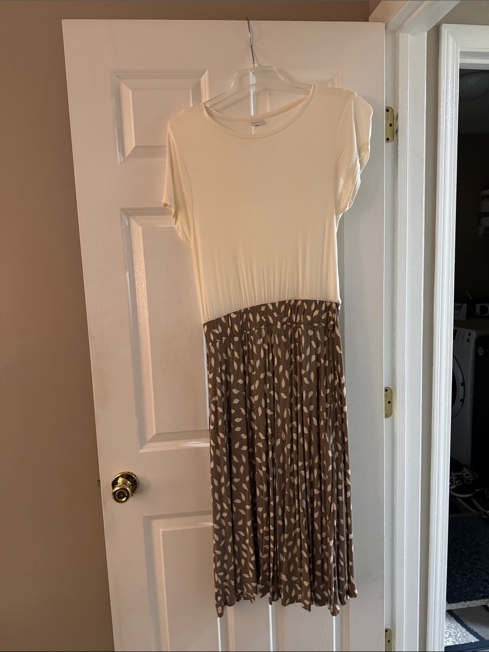 Cream Top with Brown Leaf-Print Pleated Midi Skirt